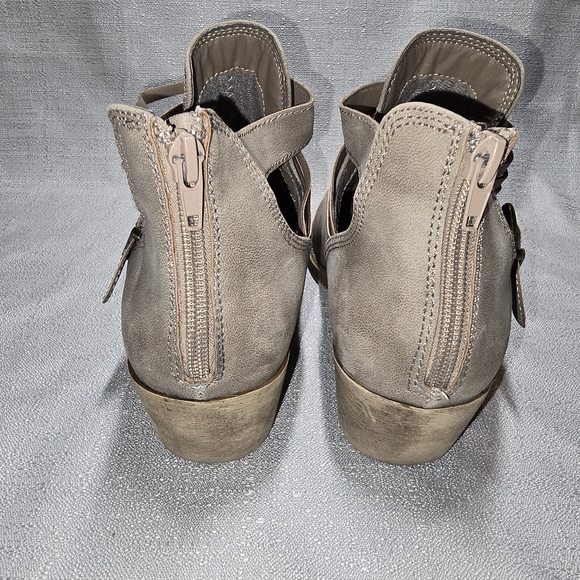 Maurices Western-look Booties Boots Strappy Ankle Bootie size 10 - Picture 9 of 12